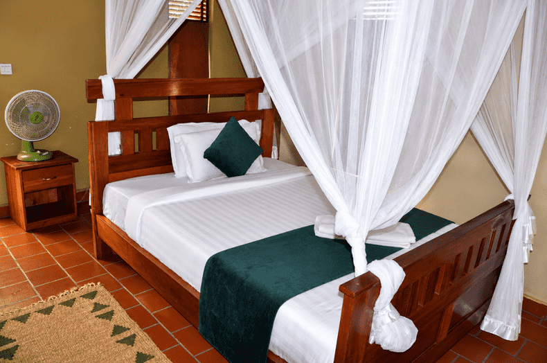 Luxury Safari Lodge in Murchison Falls